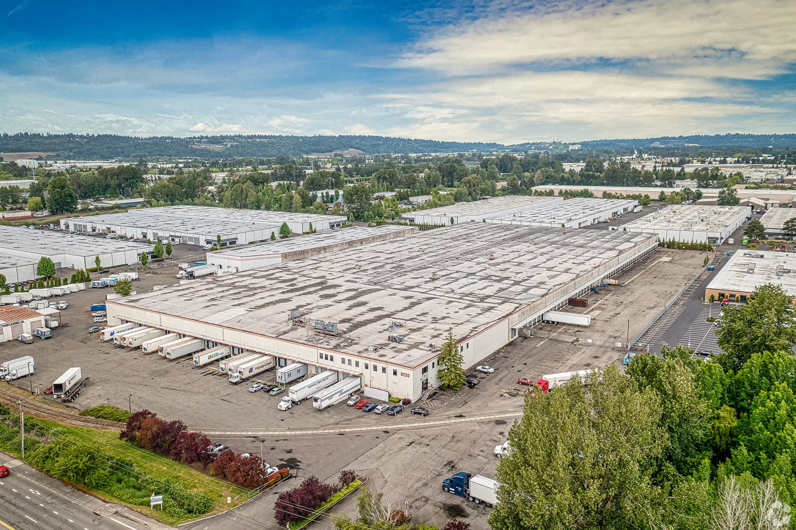 Commercial Roofing in Kent Valley Manufacturing and Industrial Center, Kent, WA Commercial Roofing in Kent Valley Manufacturing and Industrial Center, Kent, WA